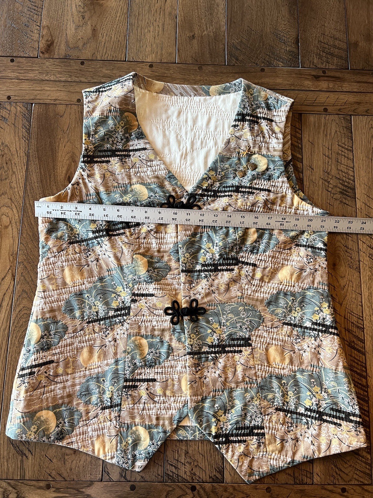 VTG Handmade Quilted Vest Granny Women’s Size M/L Charms Moon Flowers Boho 90’s