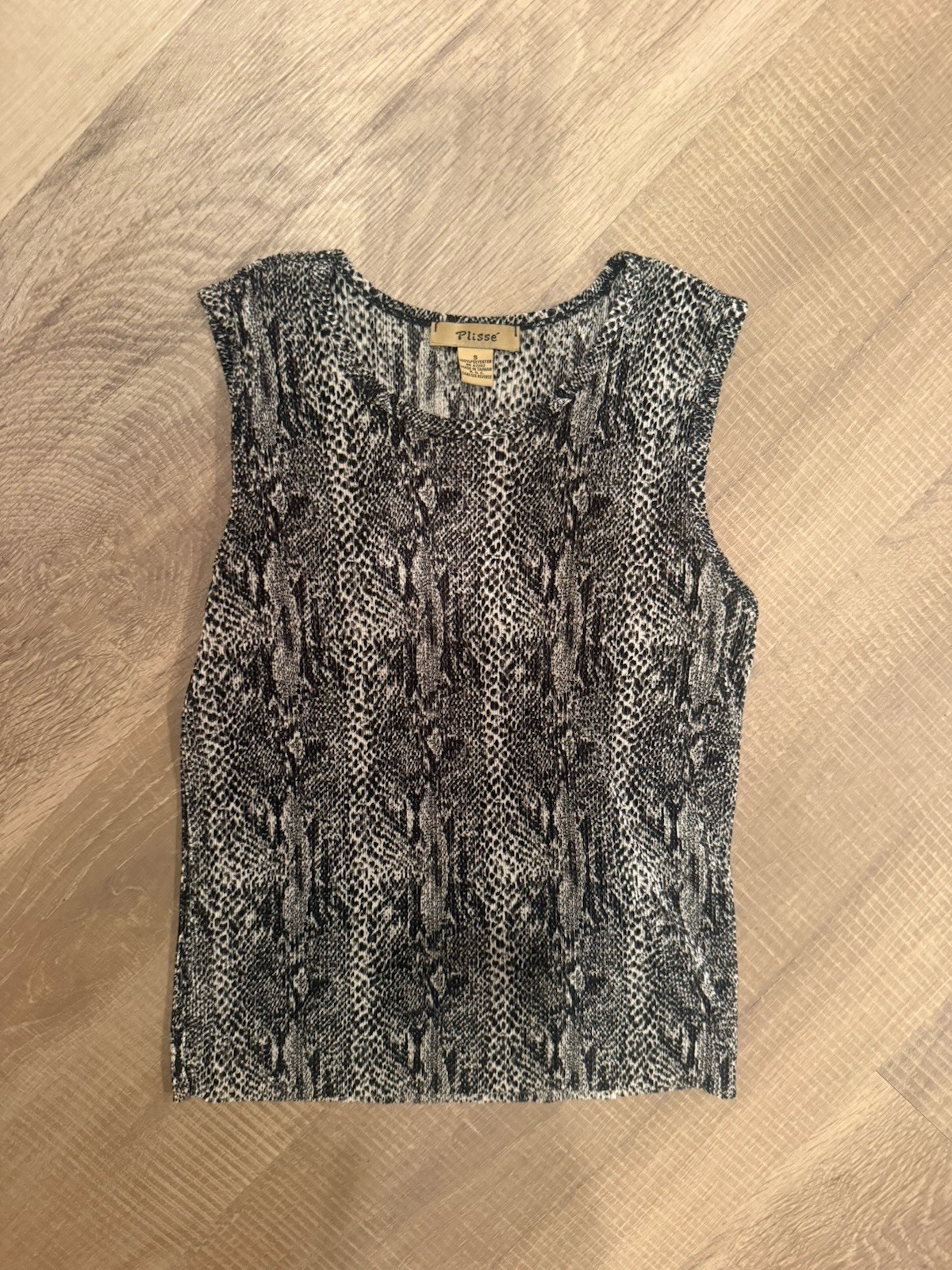 Plisse’ Black/Gray Snake Animal Print Tank Top, Knit Pullover Womens S