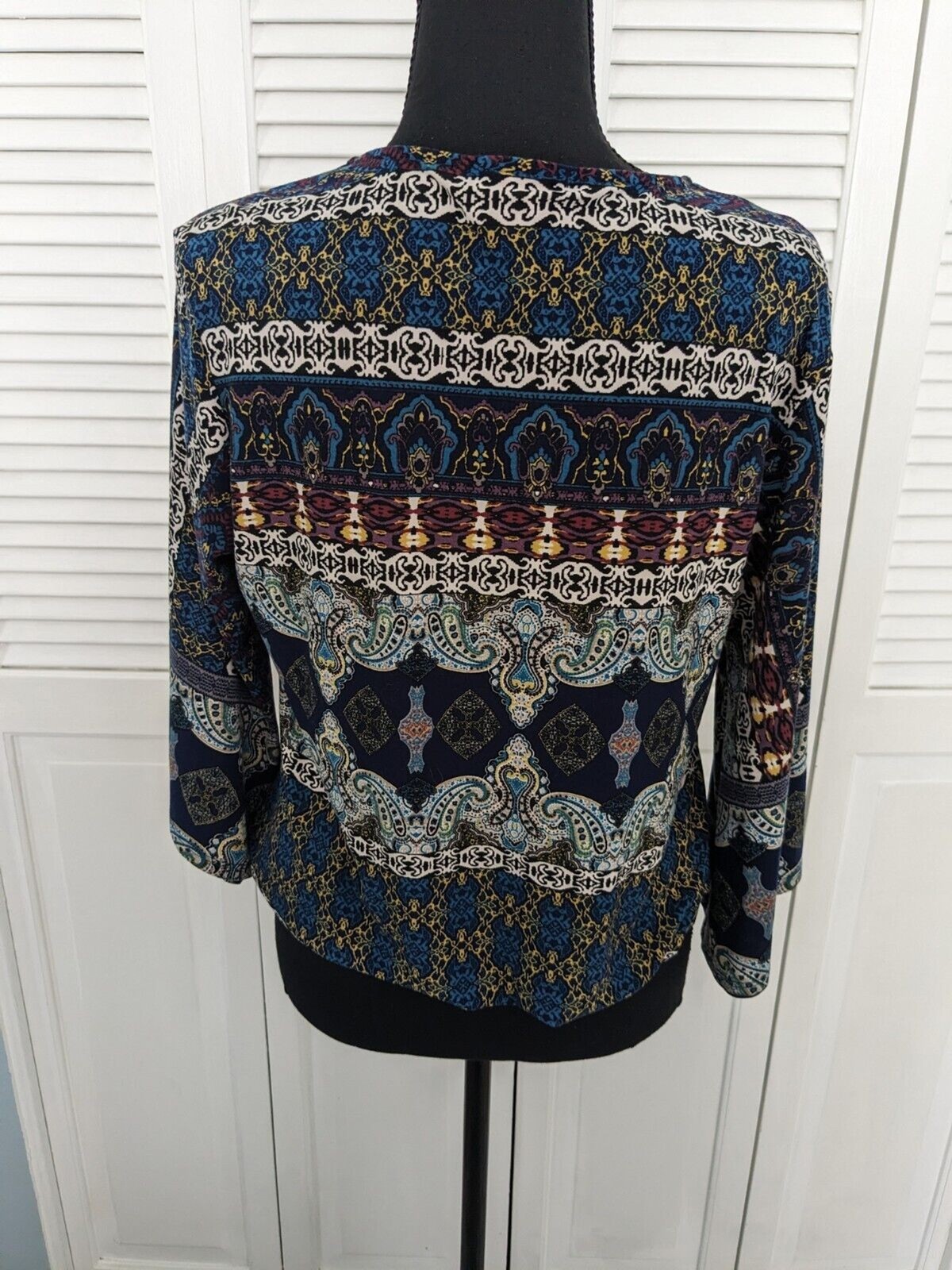 Veronica M Blouse Sz M Mix Border Print Open VNeck Faux Wrap Relaxed Blouson Top