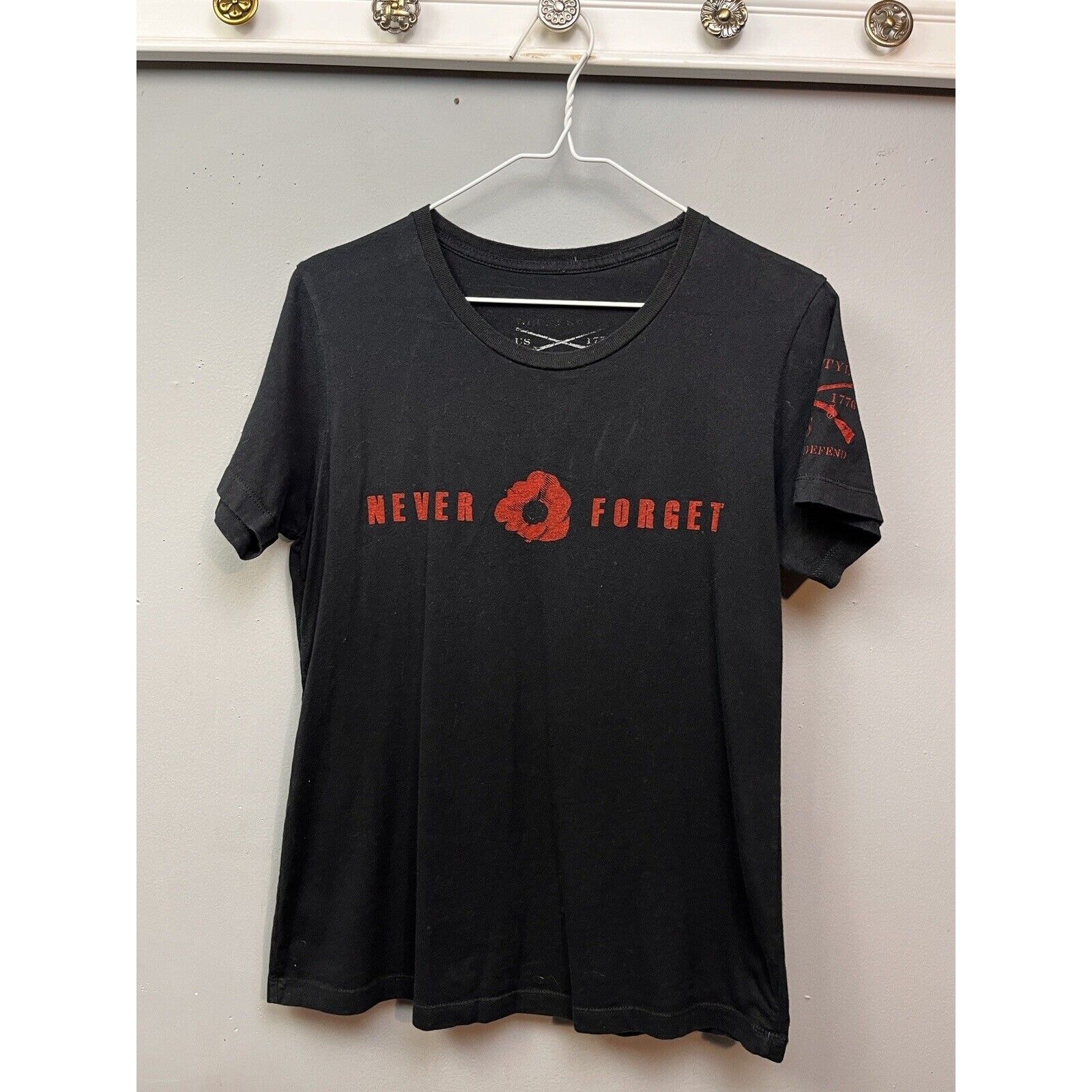 Grunt style T Shirt Womens Small Black Never Forget Graphic Patriotic Veterans