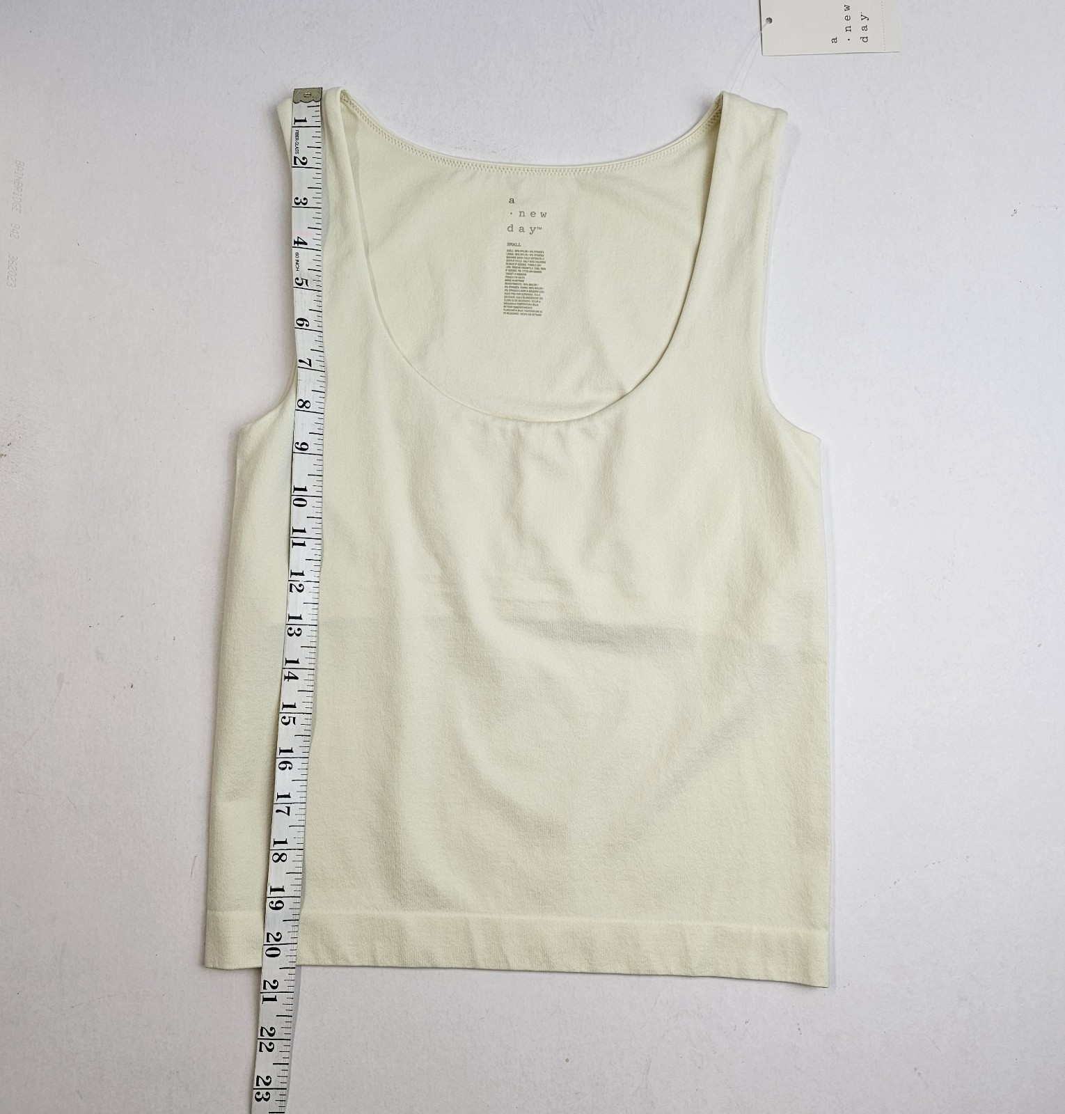 A New Day Seamless Scoop Neck Tank Top with Shelf Bra, Winter White/Ivory, Sz.S