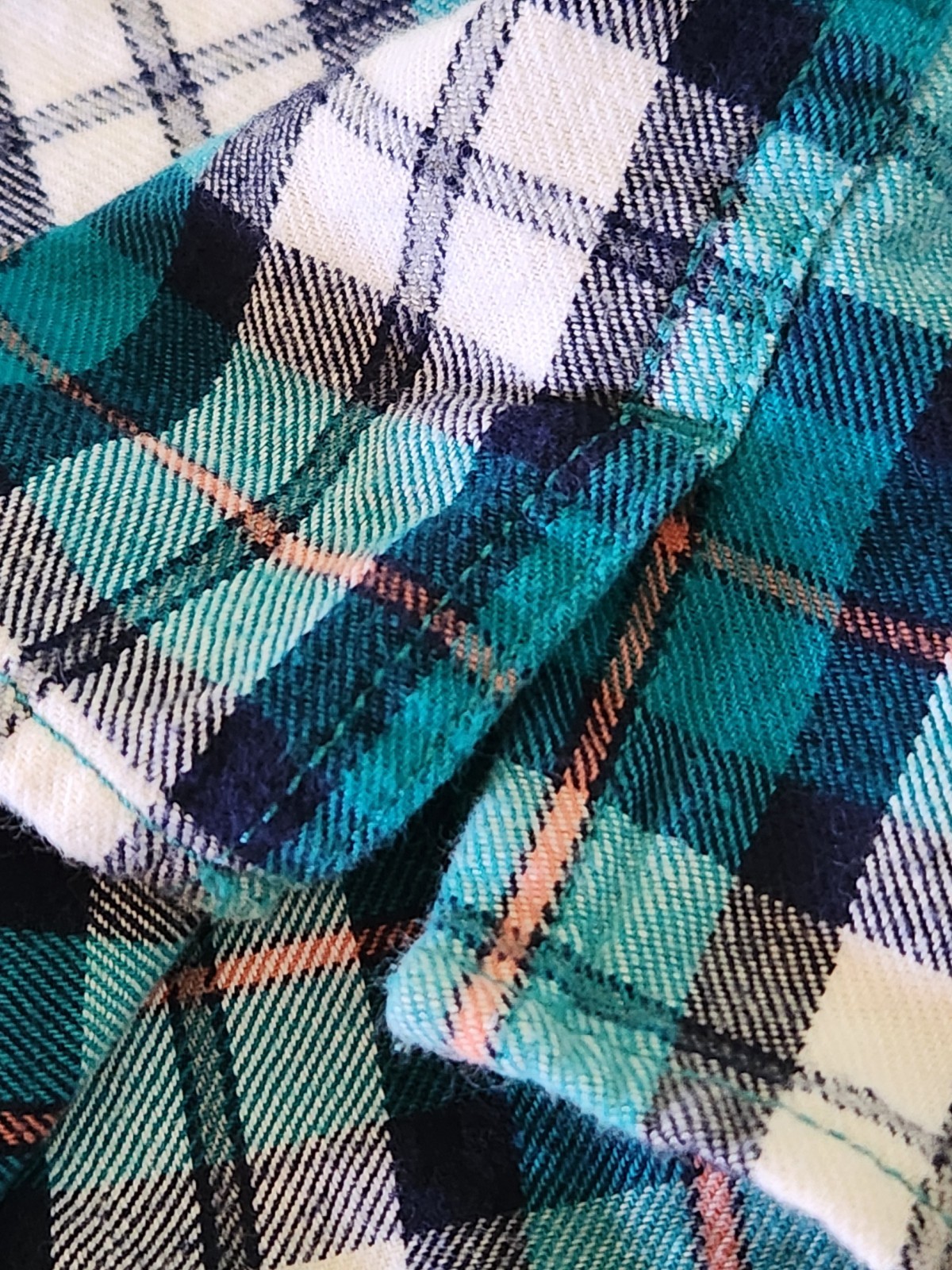 Duluth Trading Co Women Flannel Plaid Shirt M Green Button Up Long Sleeve Cotton
