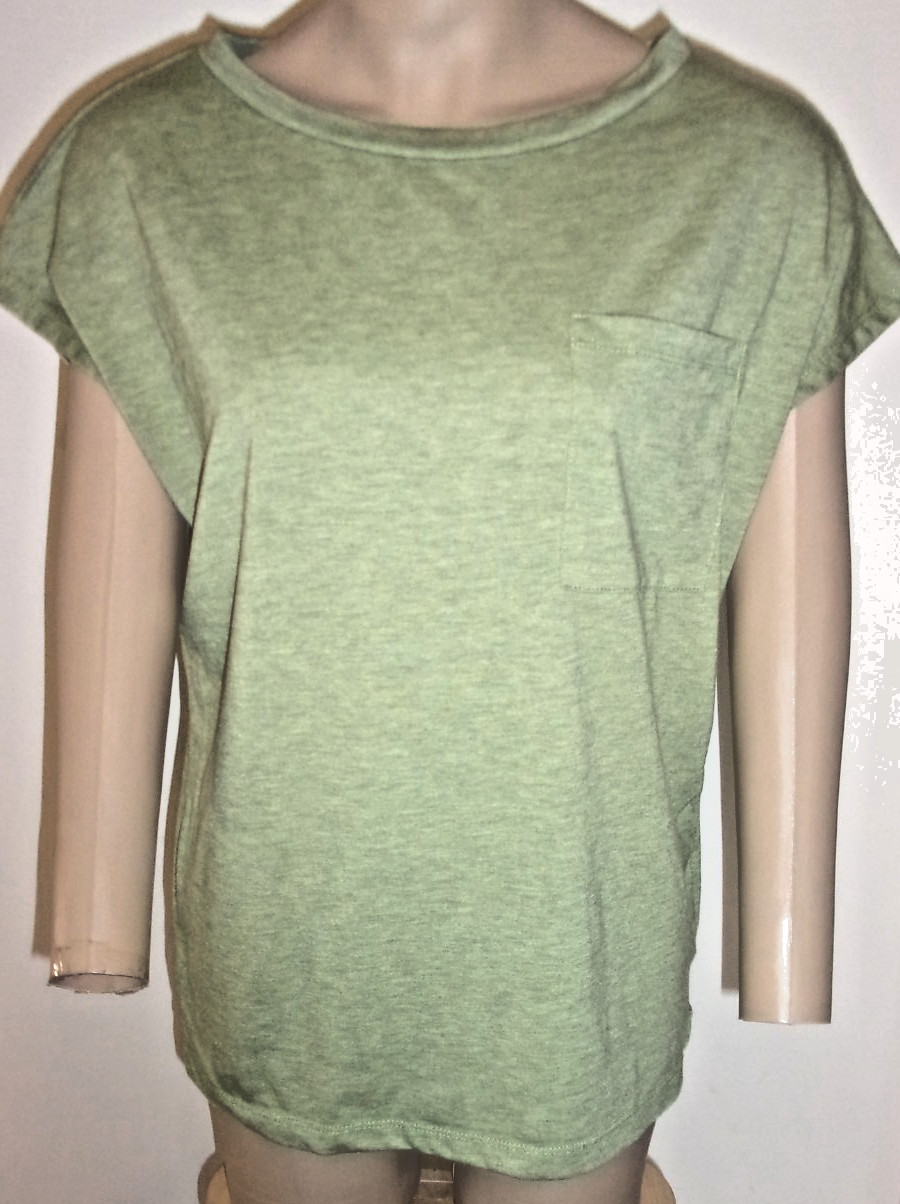 Mirol T Shirt Green Cap Sleeves Pocket Side Slits Size Small