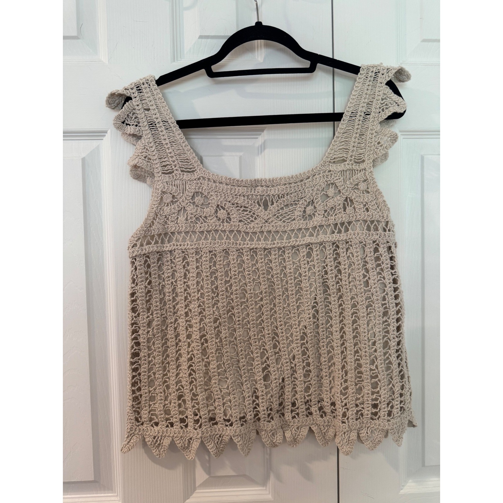 Design History Beige Boho Crochet Tank Top Cotton Ruffle Sleeve Scallop Hem L