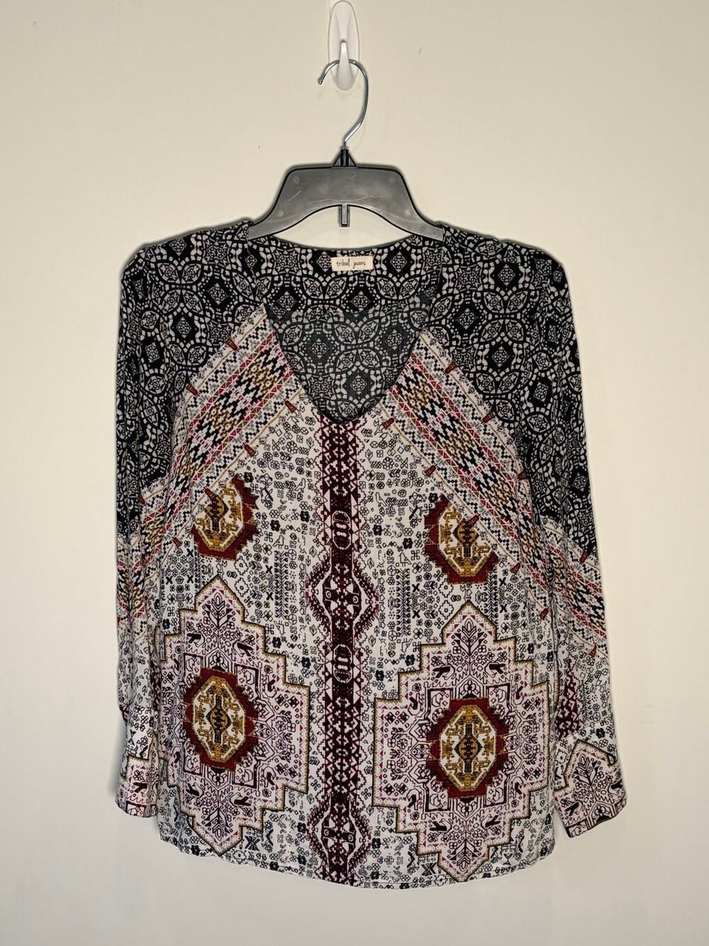 Tribal Jeans Womens Rayon Boho Geometric Print V Neck 3/4 Sleeve Top Medium