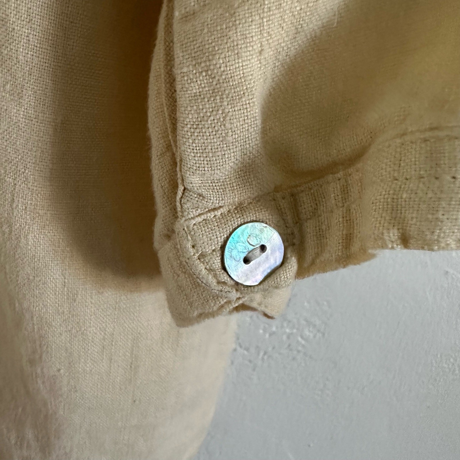 Chico’s Button Front Blouse Top Shirt 100% Linen Size 1 / Small Pale Yellow