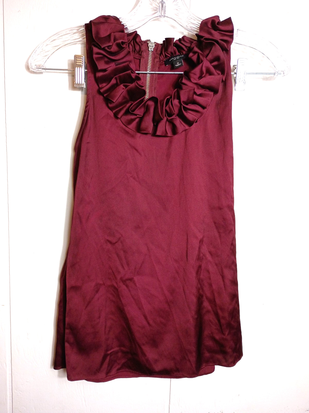 Ann Taylor Wine Ruffle Tank Womens 0 Dark Romantic Gothic Academia Romantic Top