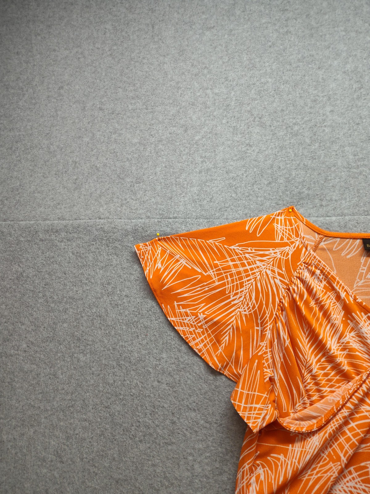 Bold Elements Shirt Womens Large Orange Surplice Wrap Flutter Sleeve Top Blouse