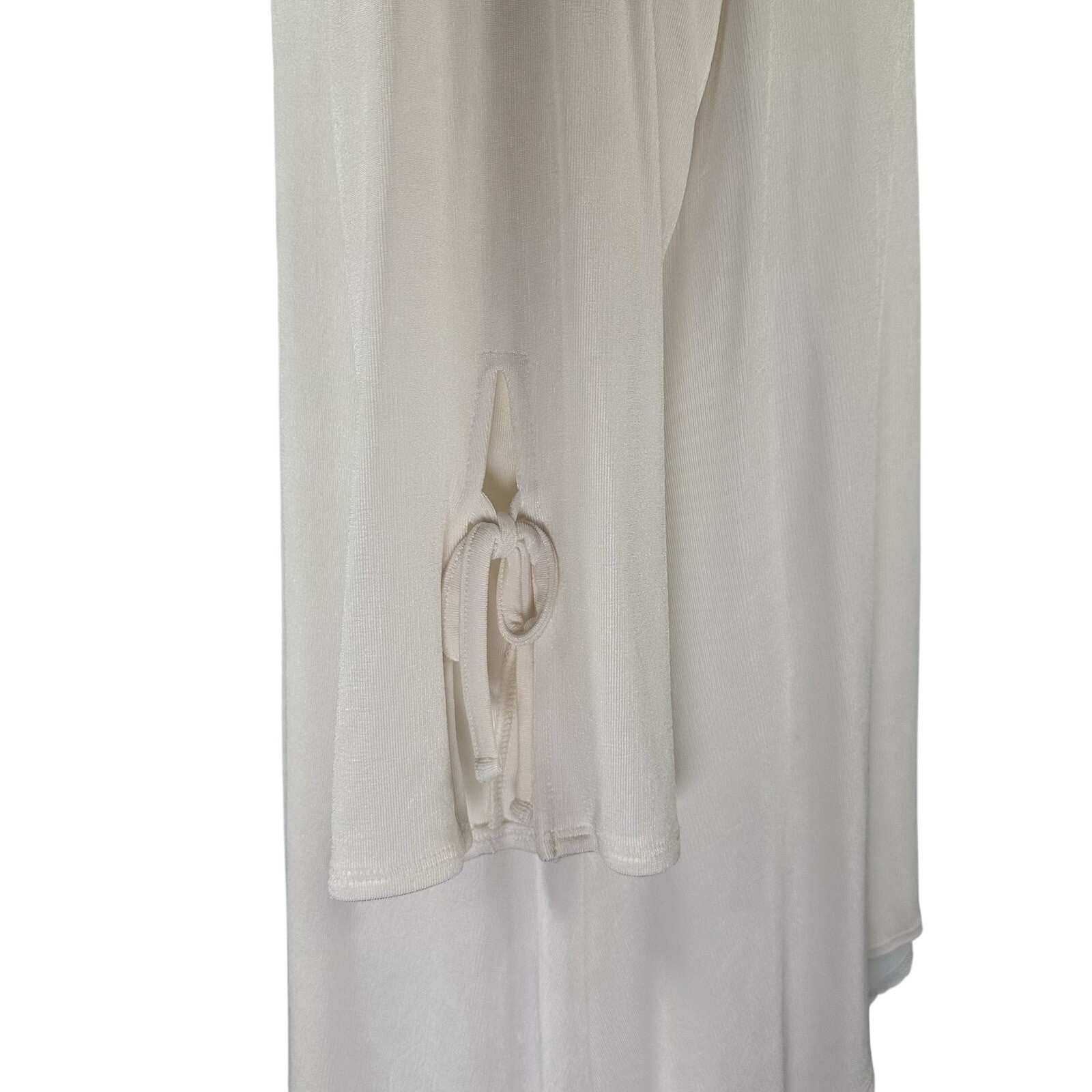 Chico’s Travelers Cream Tunic Shark Bite 3/4 Tie Sleeve Scoop Neck Womens 2 US L