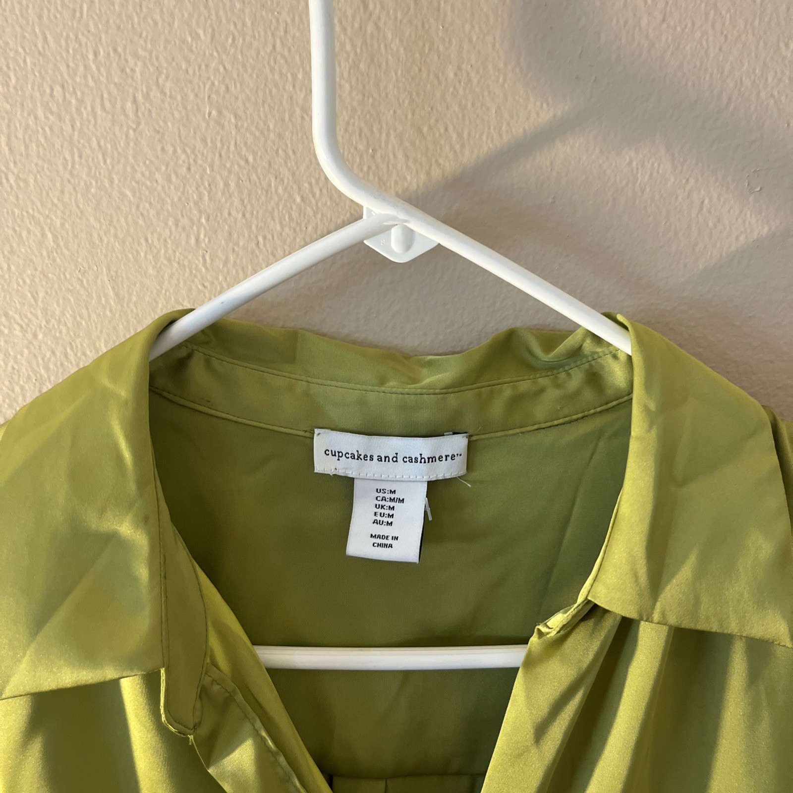 Cupcakes and Cashmere purple satin blouse size large button up workwear classy
