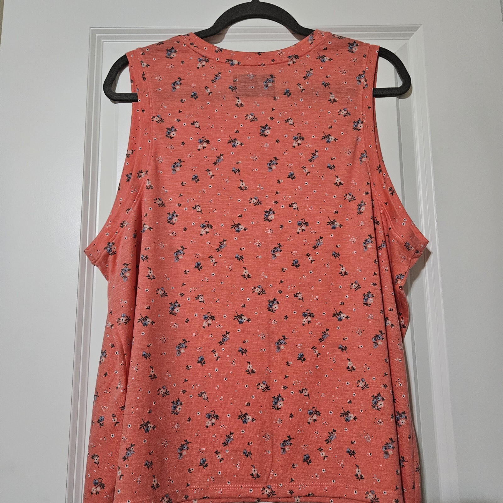 Magellan Outdoors Fish Gear Classic Fit Peach Floral Sleeveless Top Sz XXL EUC