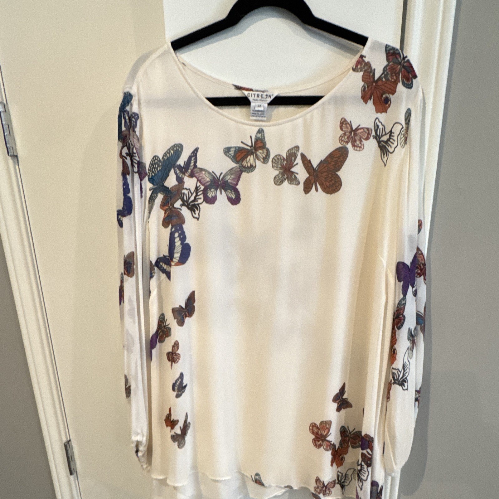 Citron Nude Butterfly Print Long Sleeve Scoop Neck Silk Pullover Top Plus 3X
