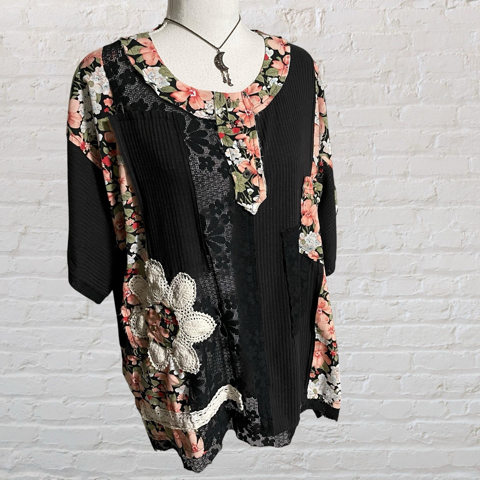 POL patchwork black floral boho hippie oversize top S crochet grunge studs lace