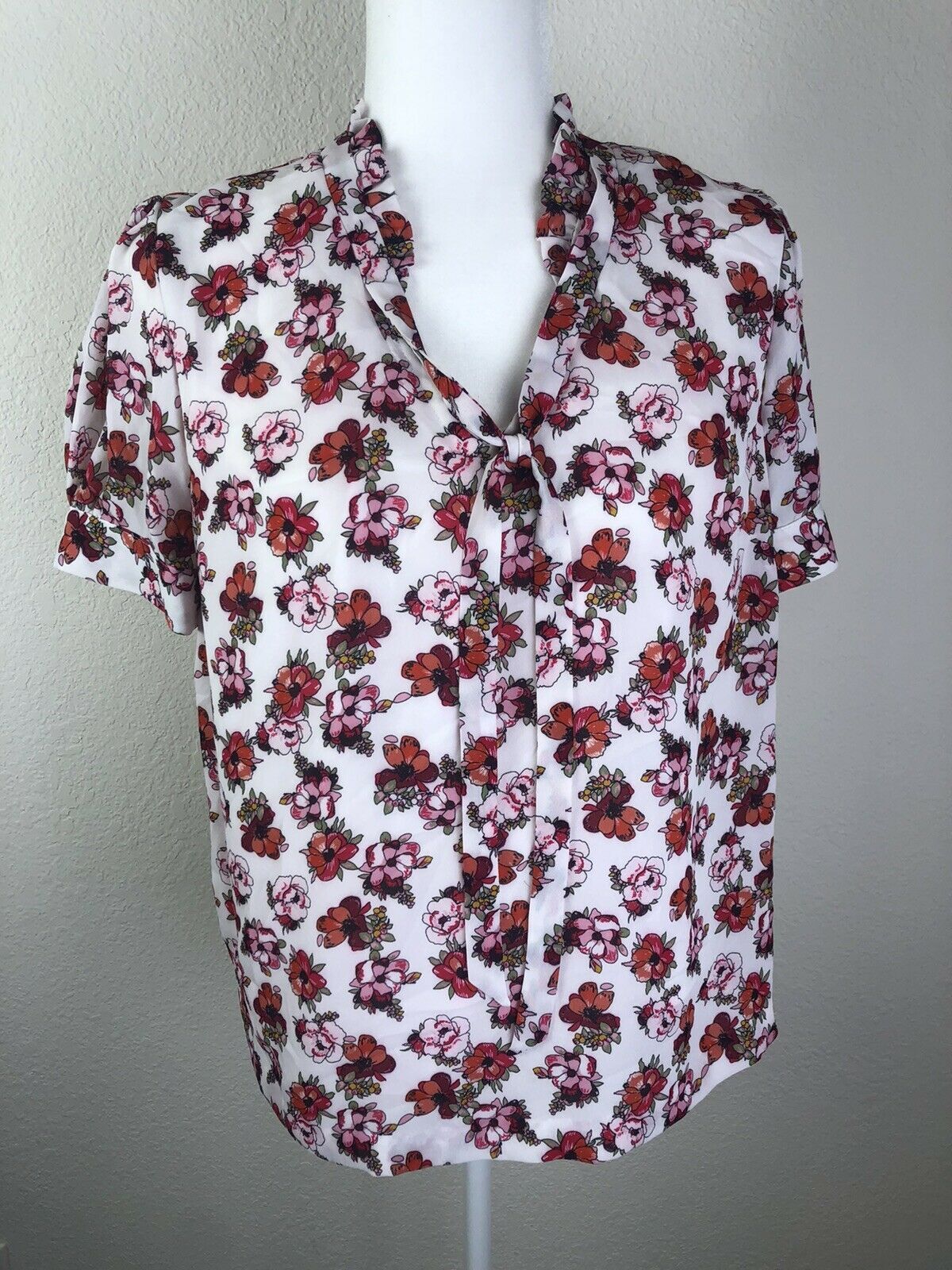 Maison Jules Tie-Neck Printed Top Medium Floral White/ Pink Size Medium M NWT