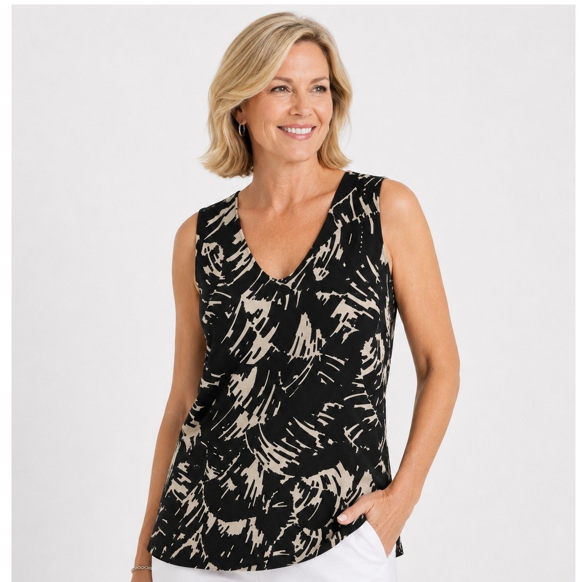 Chicos Travelers 1 Tank Top Medium Black Pattern V Neck Slinky Knit Pullover