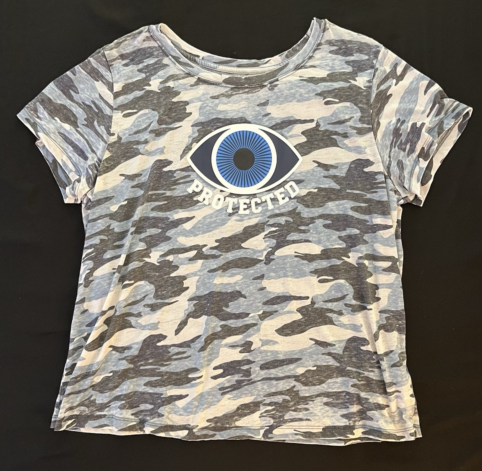 Sofia by Sofia Vergara Blue Camo Eye Protected T-Shirt Women’s Size 2X Fair
