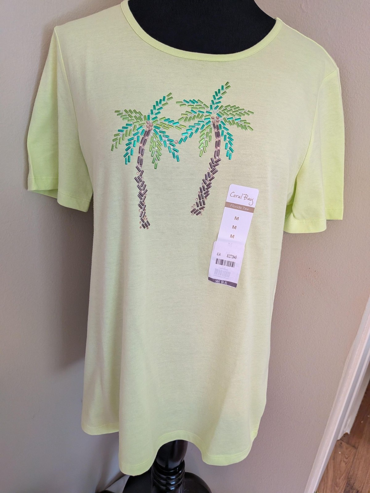 Coral Bay Sz. M Lime Casual SS Top with Sequin Palm Tree Design New w/Tags