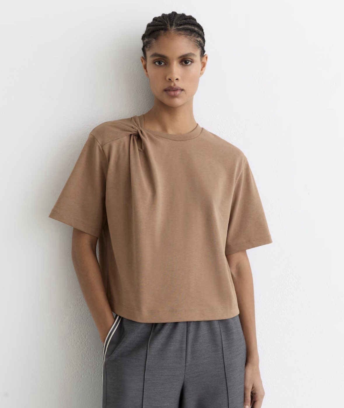 Reiss Cotton Twist-Detail Boxy T-Shirt in Taupe Brown M