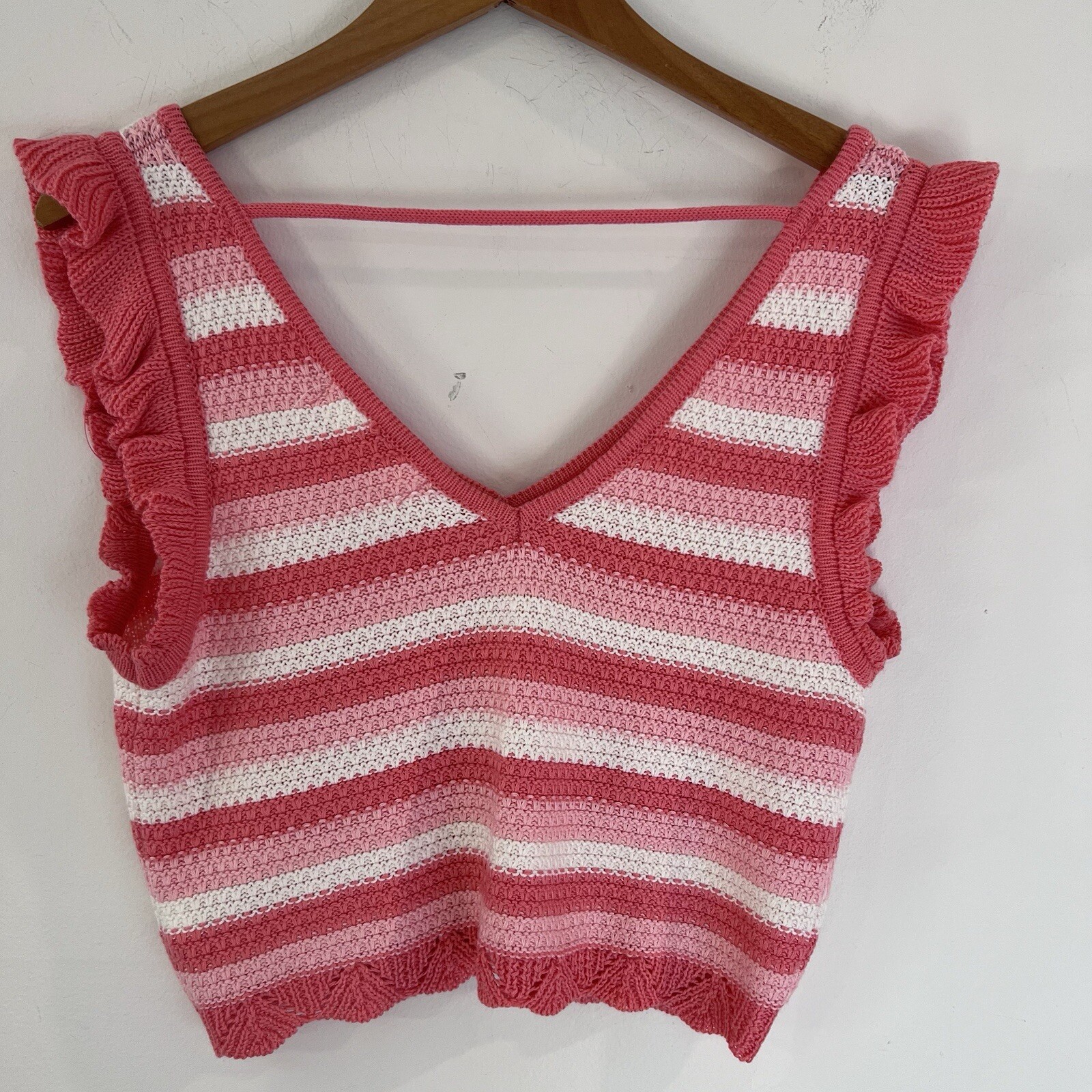 Steve Madden USA Crochet Cropped Tank Top Large Striped Coral & White