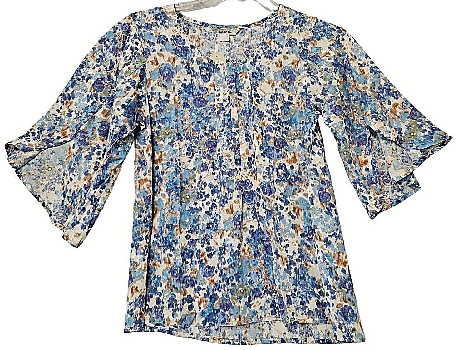 Yak &Yeti Blouse Women Large Blue 3/4 Bell Sleeve Round Neck Floral Pullover New