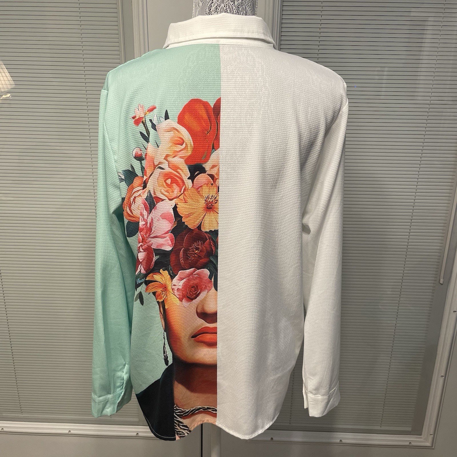 NEW Frida Kahlo Button Down Shirt Green Floral Lightweight Blouse Double-Sided
