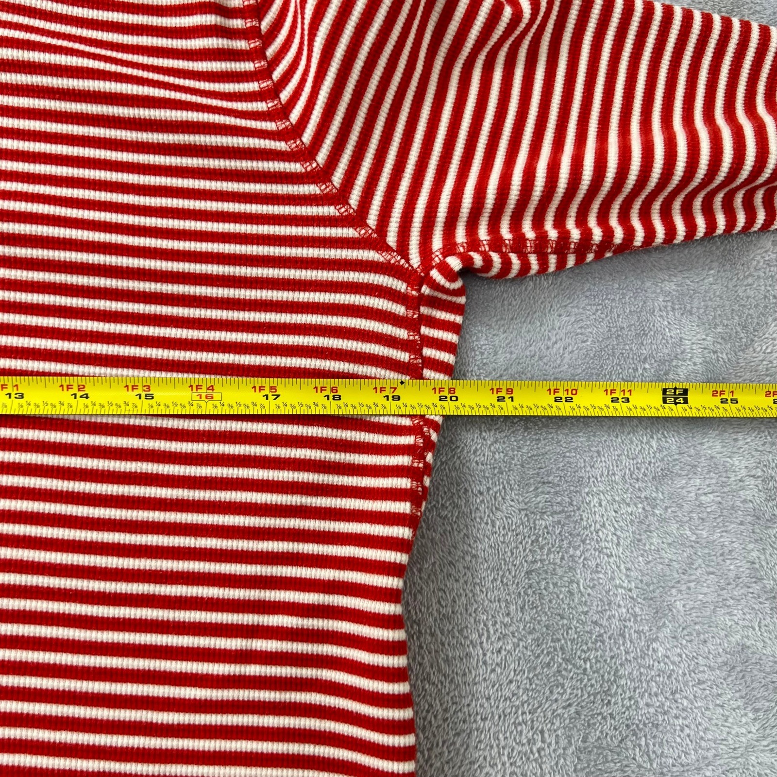 Duluth Trading Co Winter Waffle Crewneck Thermal Shirt Large L Red White Striped