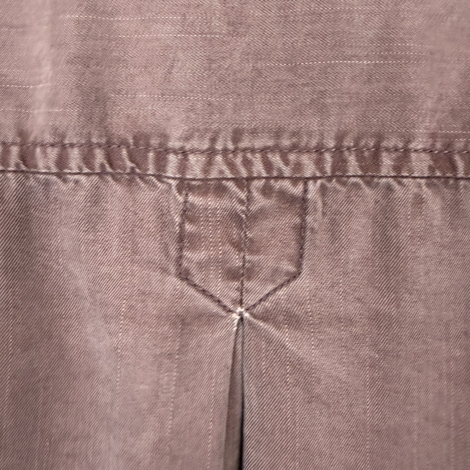 American Eagle Shirt Womens Medium Boyfriend Fit Plum Chambray Utility Button Up