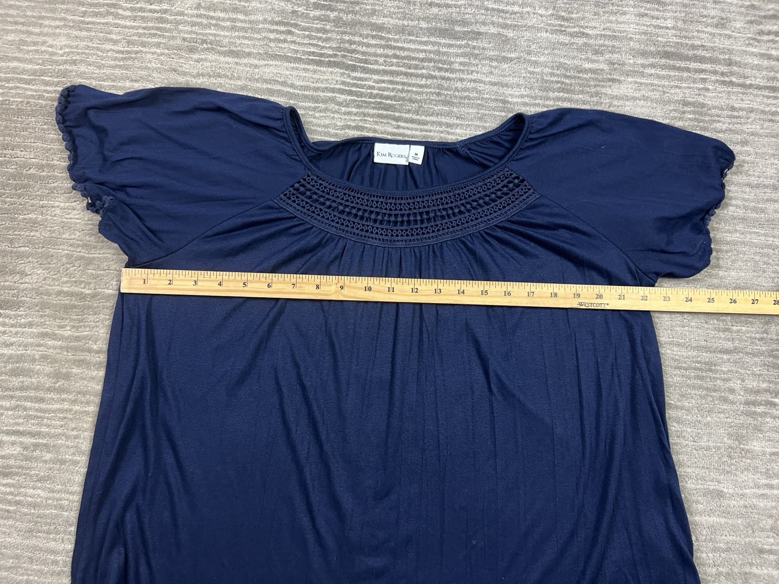 Kim Rogers Top Womens Medium Blue Short Sleeve Polyster Blend Lace Neckline