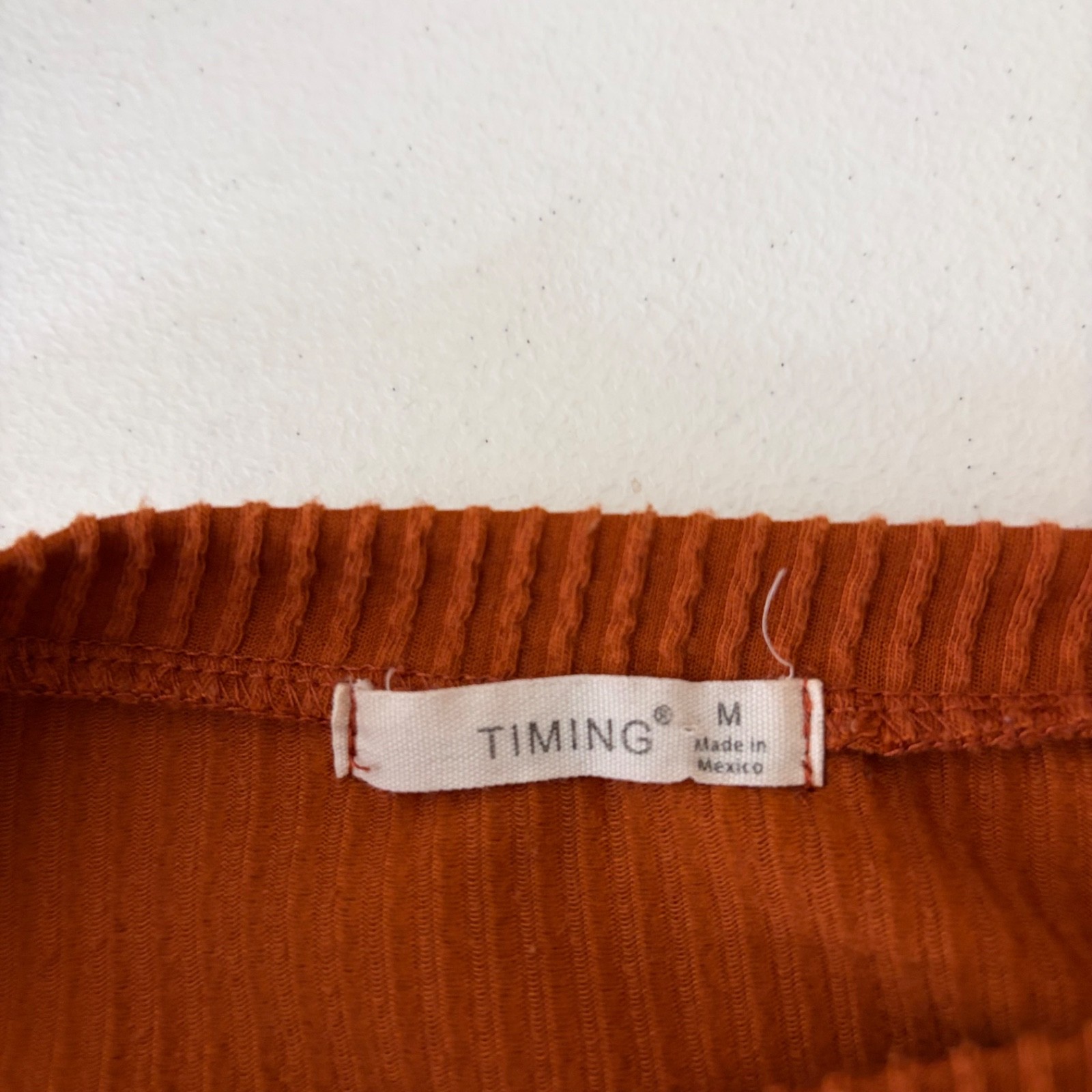 Timing Women’s Medium Ribbed Orange Rust Cropped Crew Neck Top Shirt Casual