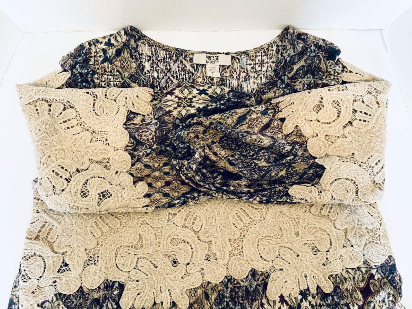 Vintage America Blues Missey Peasant Pull Over Blouse Size Large Tan Lace Panels