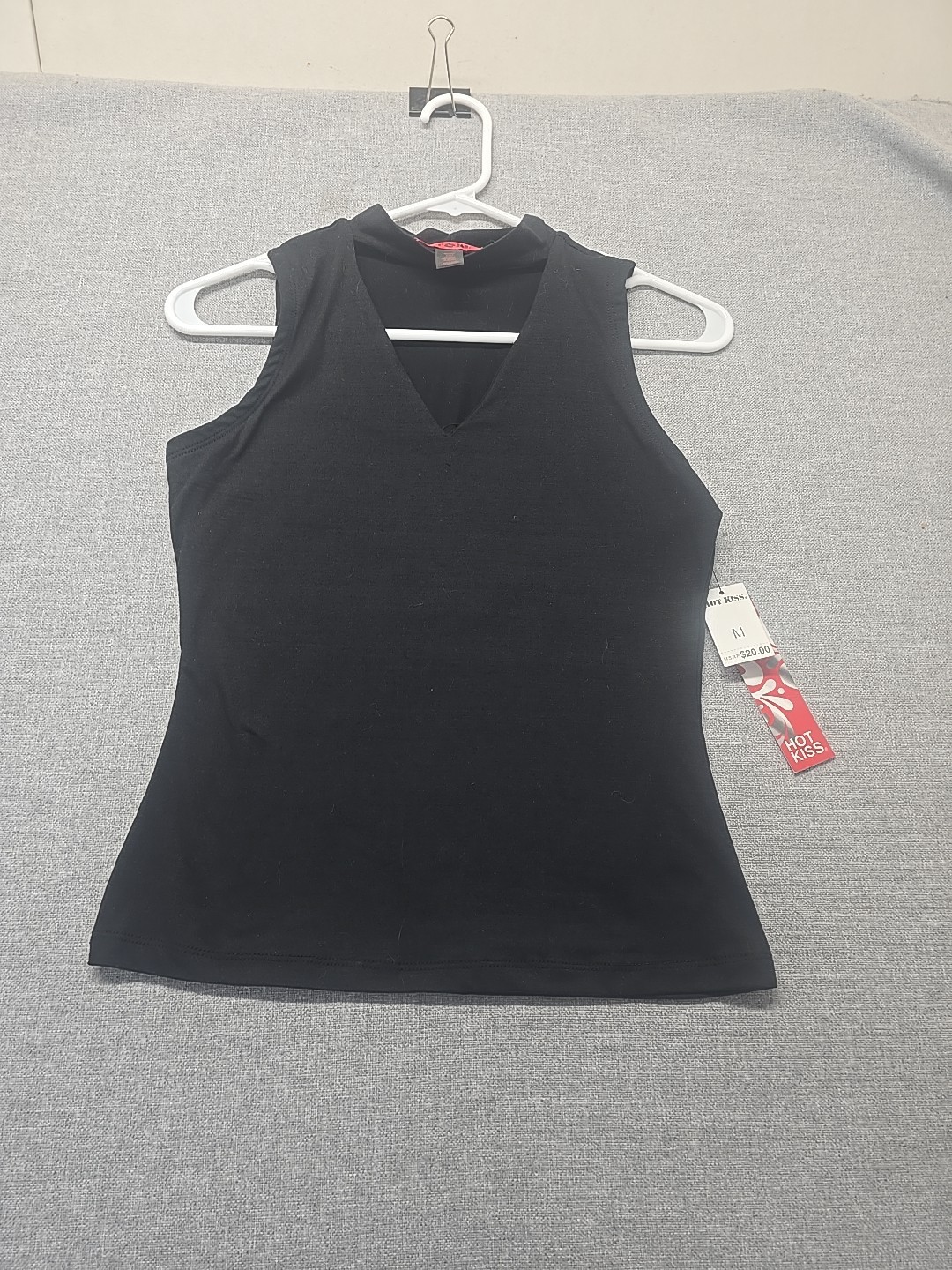 Hot Kiss Top Sleeveless Womens Size Medium Black Cut Out Neck NWT