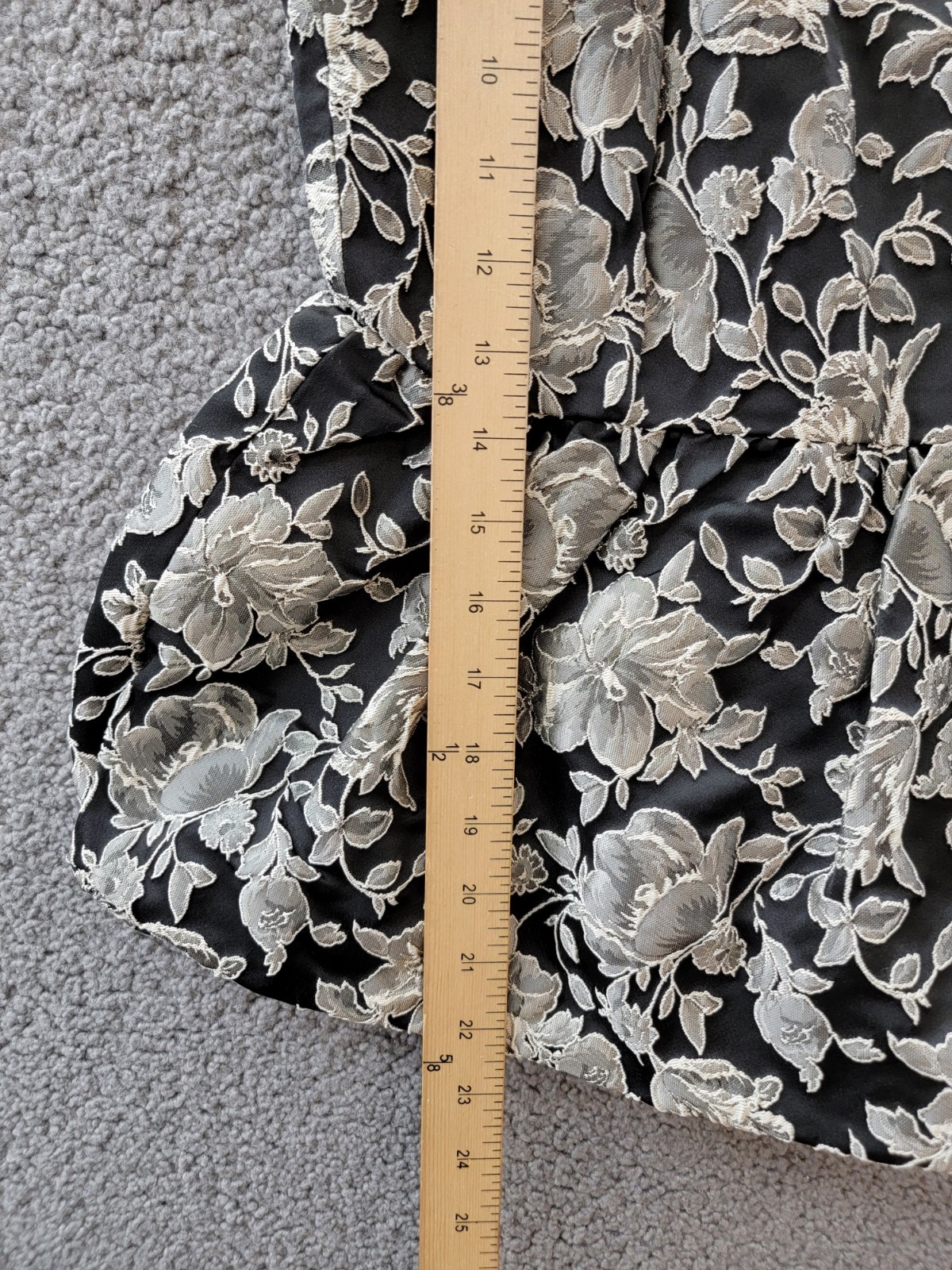 Steve Madden Bodi Floral Brocade Peplum Top Women’s S Black/White Zip Closure