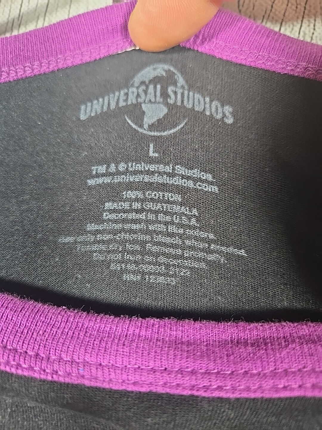 Universal Studios Planet Mardi Gras 2022 Sz L Black Fluorescent Color Multicolor