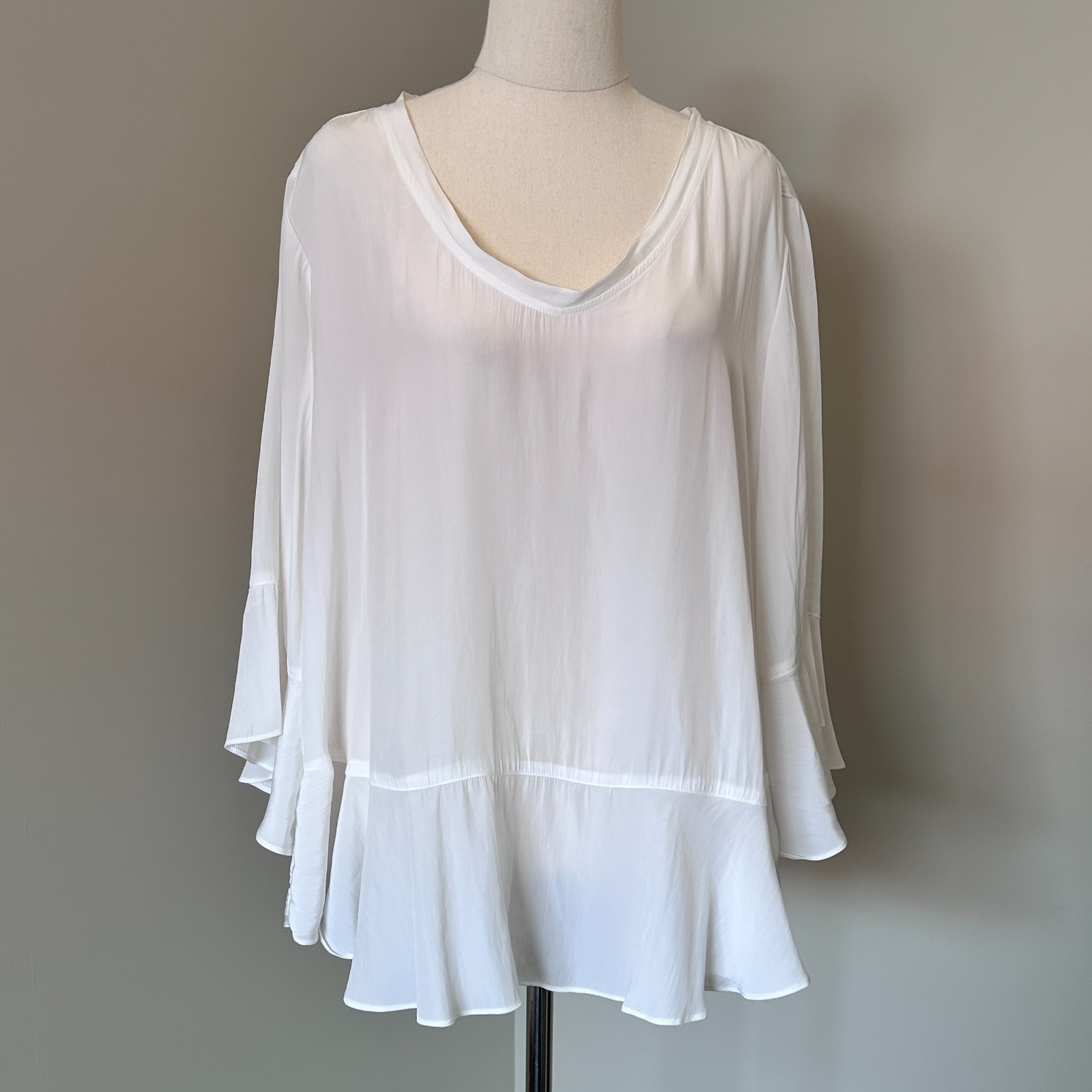 Mela Purdie Top Women AU 16 White Bell Sleeve Relaxed Fit Technical Polyester