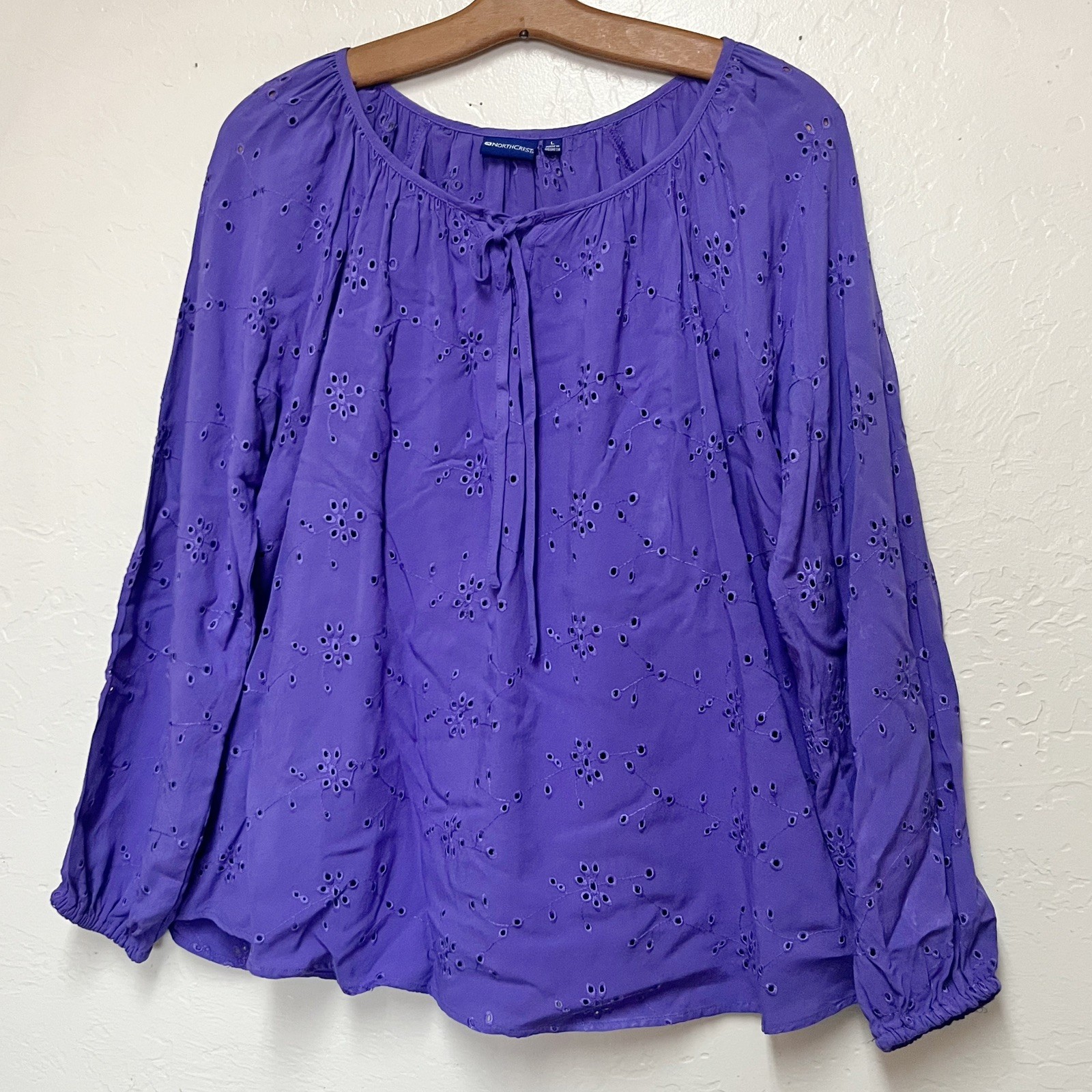 Northcrest Women’s Size Large Purple Eyelet Peasant Shirt Blouse Tie