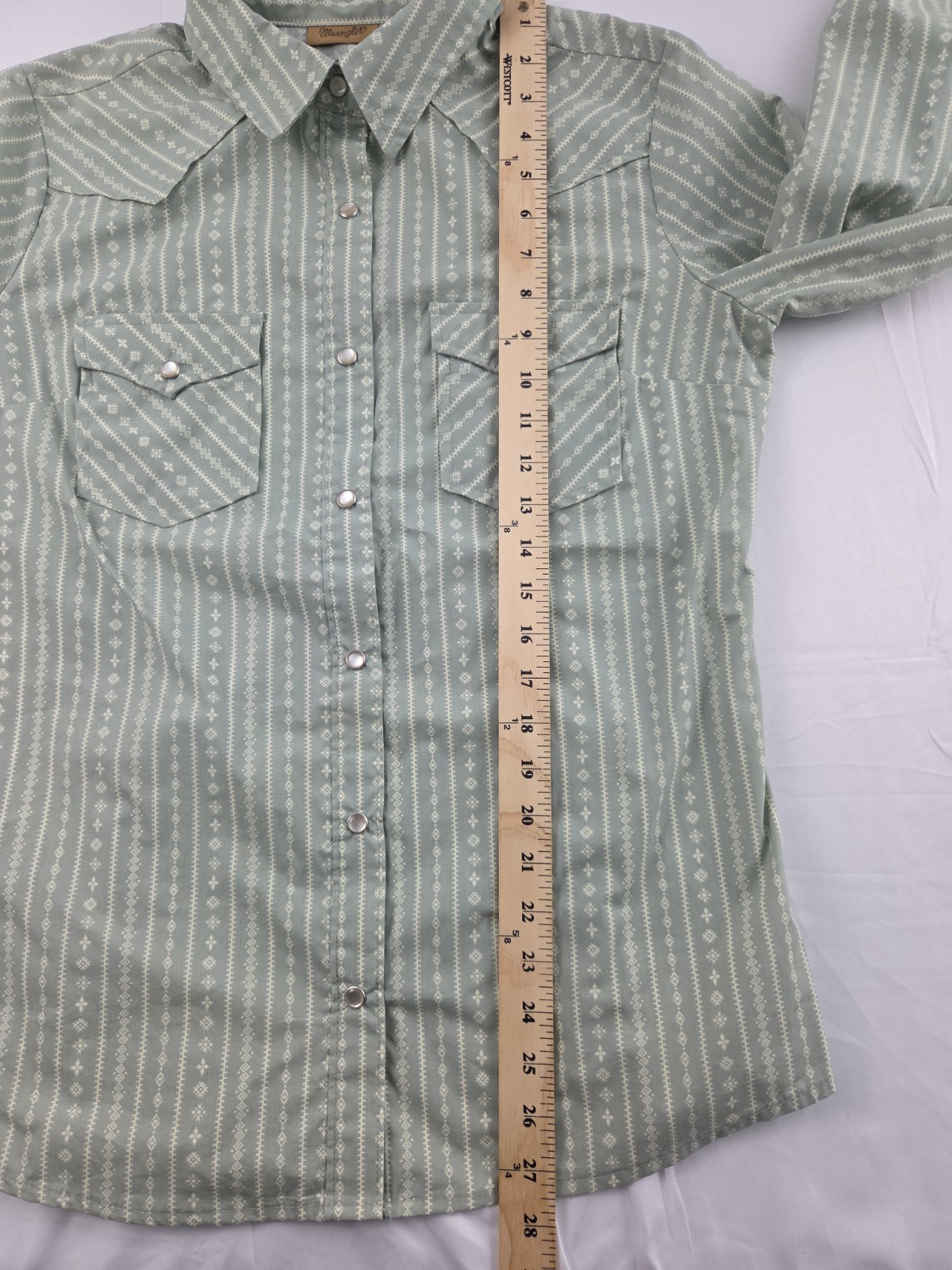 Wrangler Womens Pearl Snap Western Shirt Southwestern Aztec Green Size Medium