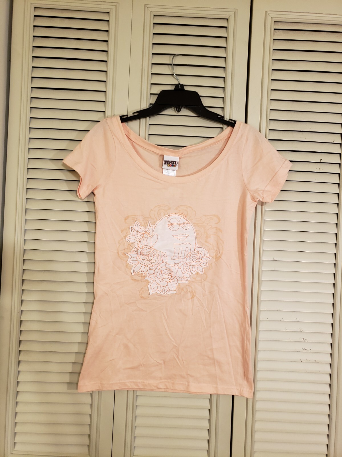M&M’s World ~ Juniors Girls ~ Peach ~ Green M&M ~ Top ~ Size XL NWT!