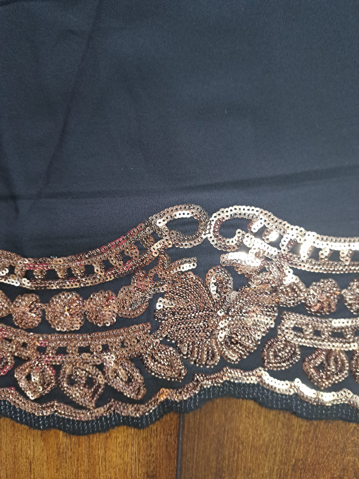 Roaman’s 32W Black Top w/ Gold Sequins Tunic Pullover *FITS BUST 60″/ HIPS 66″