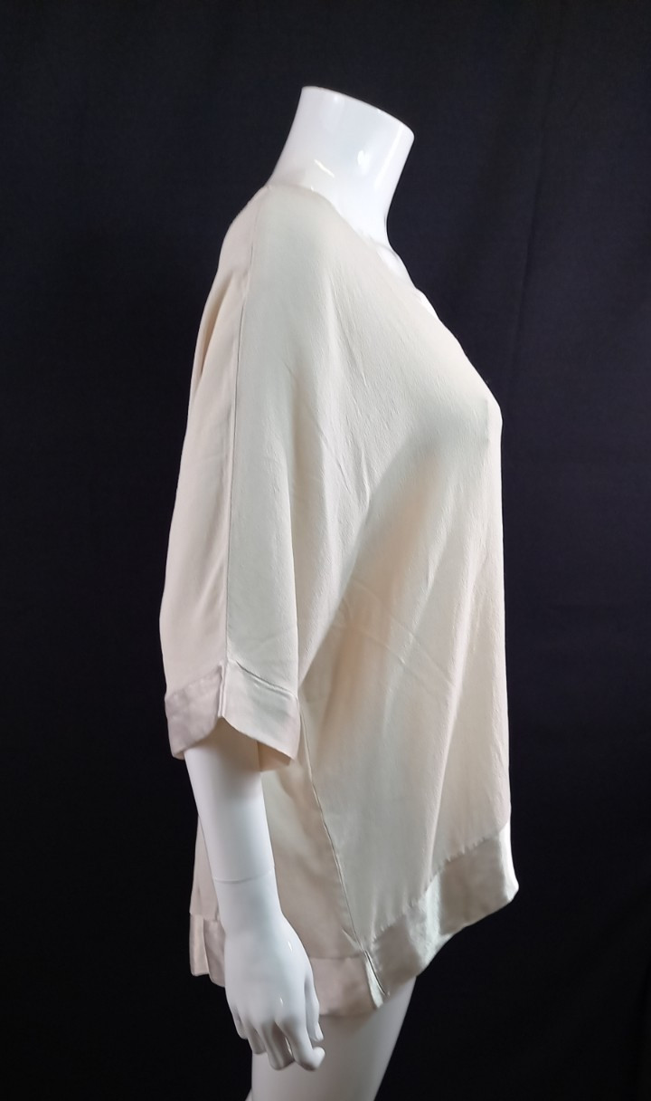 JB Fashion Beige V Neck Satin Trim Ladies Blouse Top 100% Viscose Italy UK 10