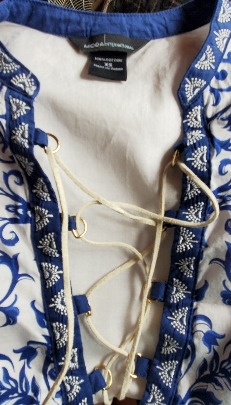 Moda International White & Blue Embroidered Ribbon Lace Up Cotton Tunic Size XS