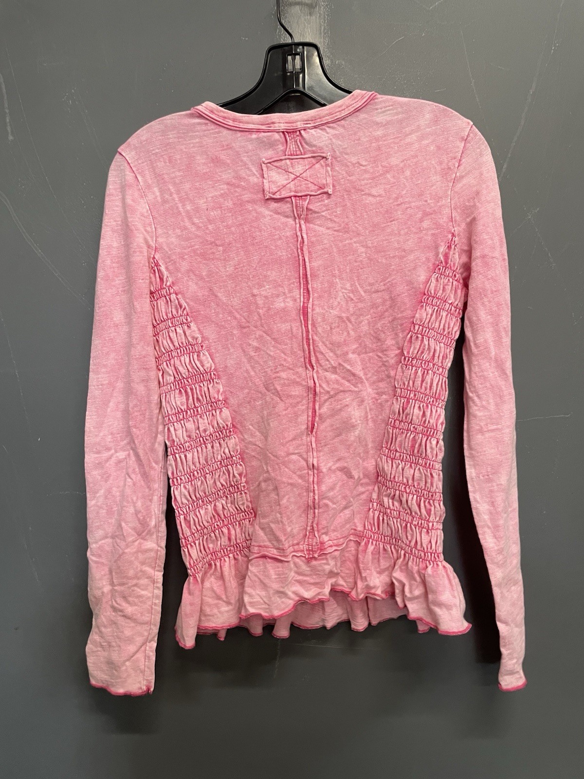 Sage + Fig Textured Pink Long Sleeve Smocked Peplum Top Size Small NWT