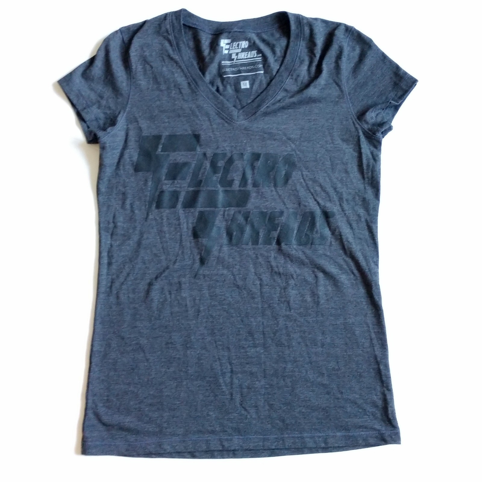NWOT Electro Threads Women’s Charcoal Gray V Neck T Shirt Logo Size Medium
