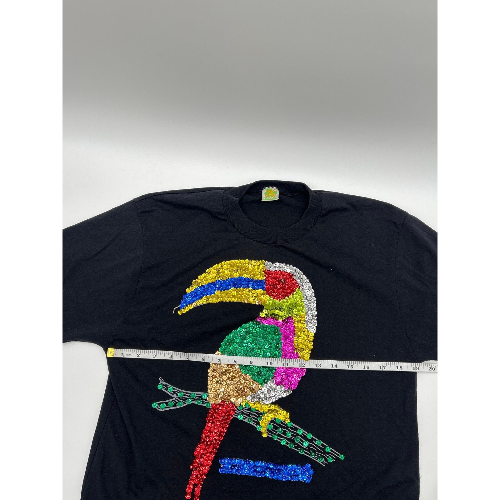 Vintage-Inspired Tropical Parrot Sequin T-Shirt XL Retro Beach Colorful Unisex