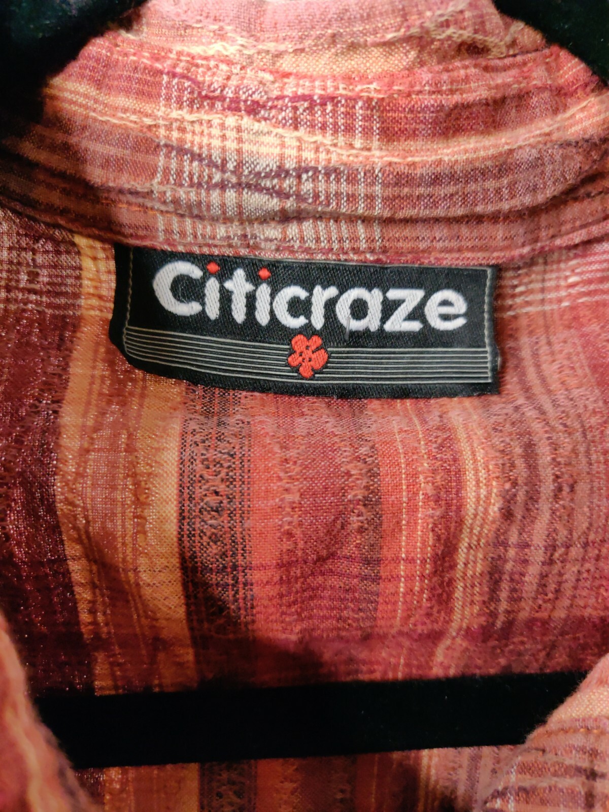 Citicraze women’s size M? shirt multicolor print collared button up long sleeves
