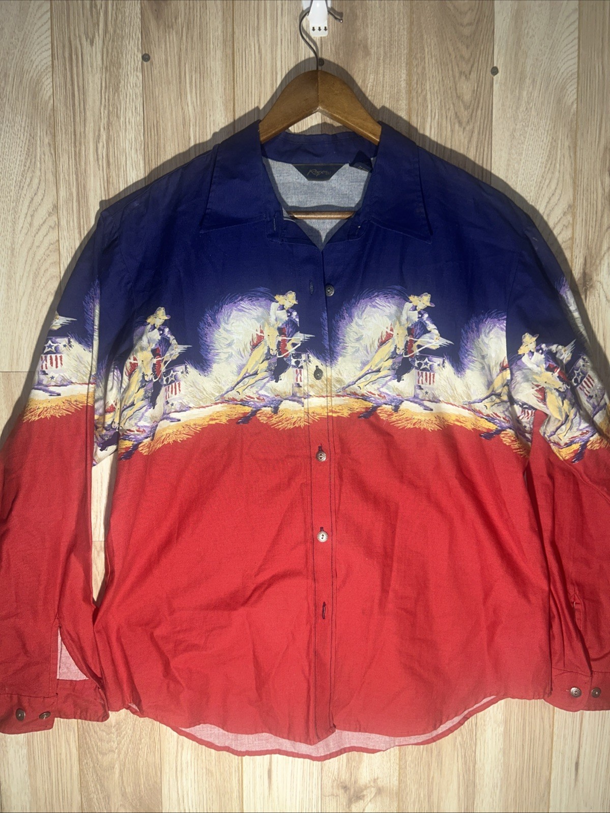 Vintage Roper Women’s Large Horse Print Red Blue Western Button Up Long Sleeve