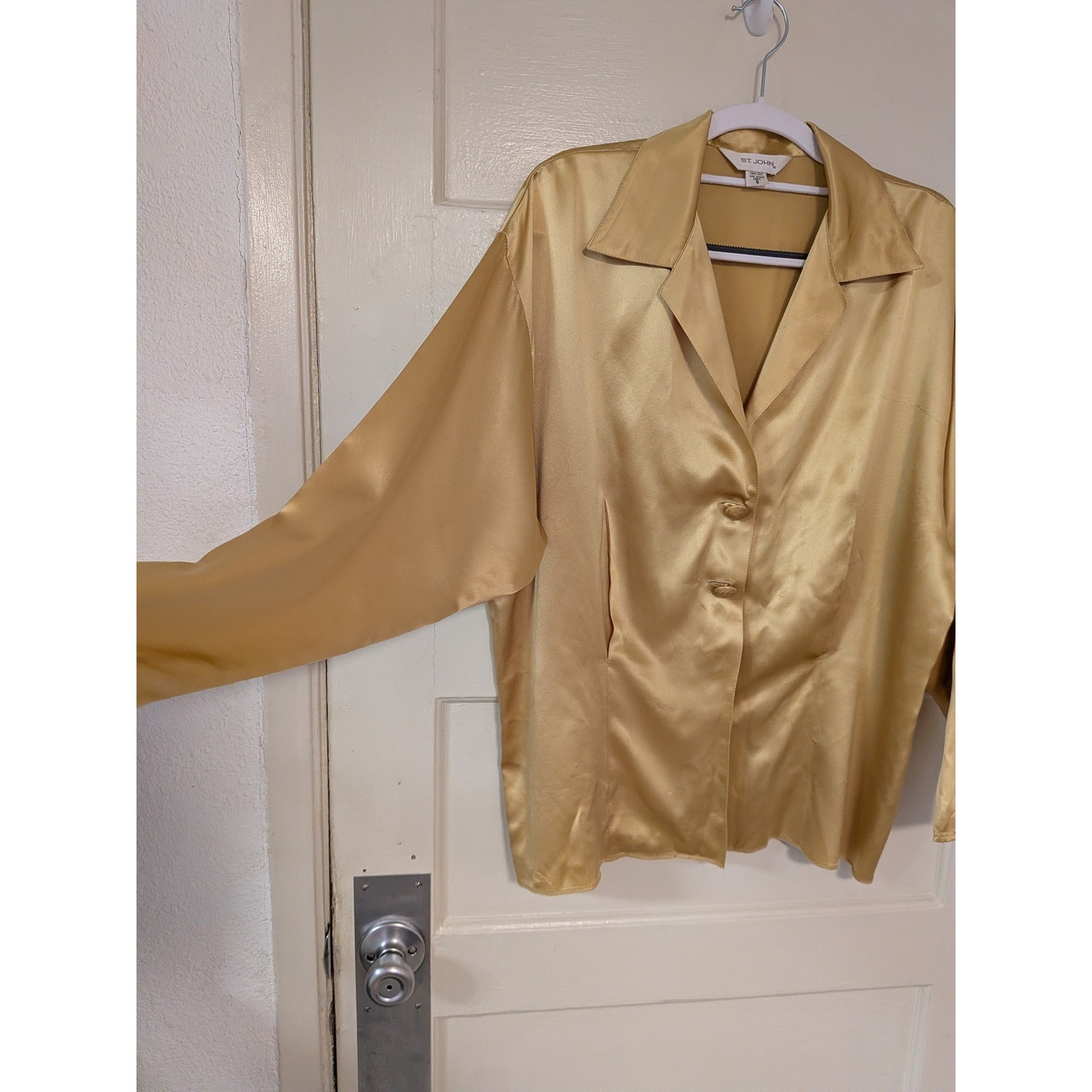 St John Womens Gold 100% Silk Satin Button Down Blouse Notched Lapel Size 8