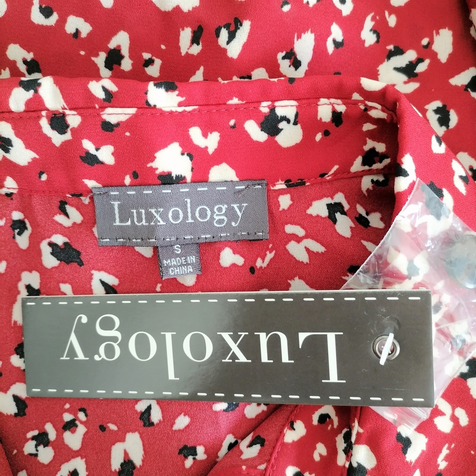 Luxology Womens Red Sleeveless Collared Overall Printed Button Up Top Size S New