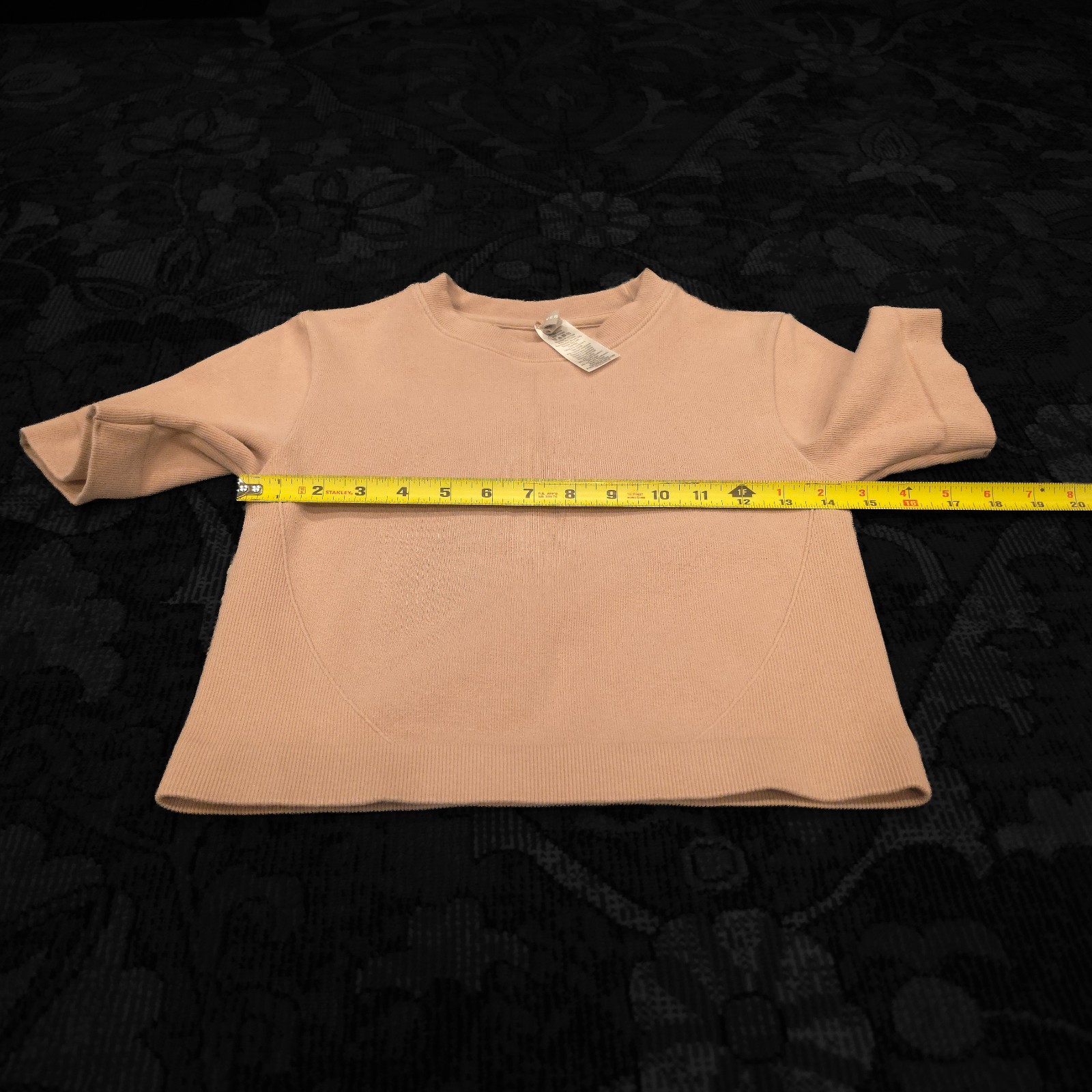 Everlane Comfortable and Versatile Cropped Seamless Tee Latte Brown Size M/L EUC