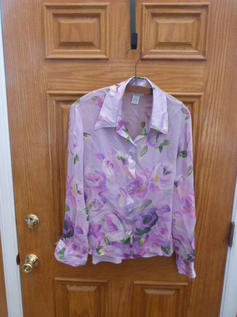 OUTSTANDING Bob Makie Sheer Printed Shirt with Camisole Vilolet / Purple Size 14