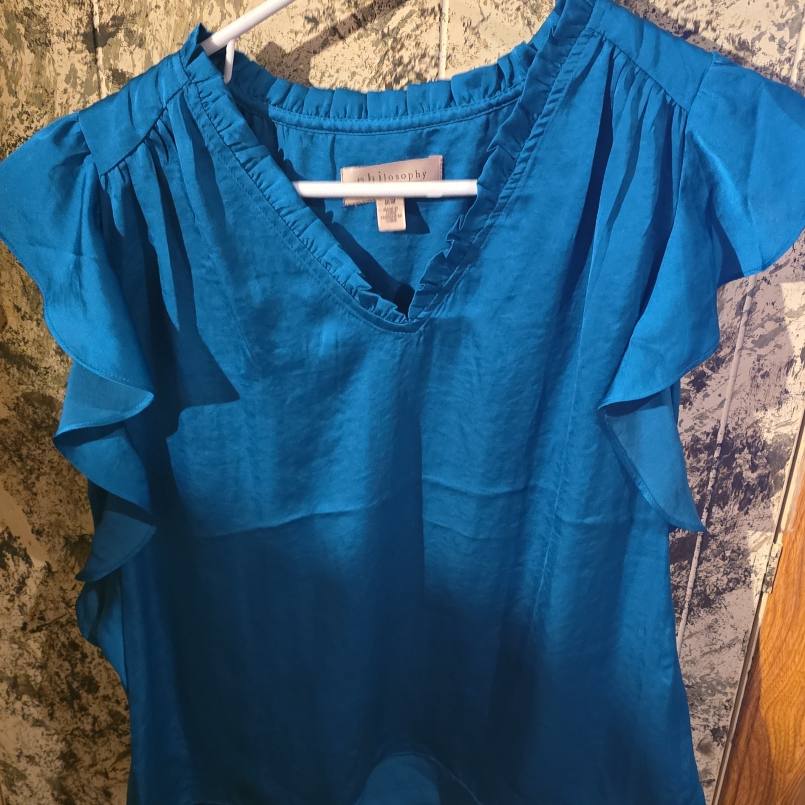 Philosophy Republic Clothing Blue V-Neck Flutter Ruffle Blouse Size M
